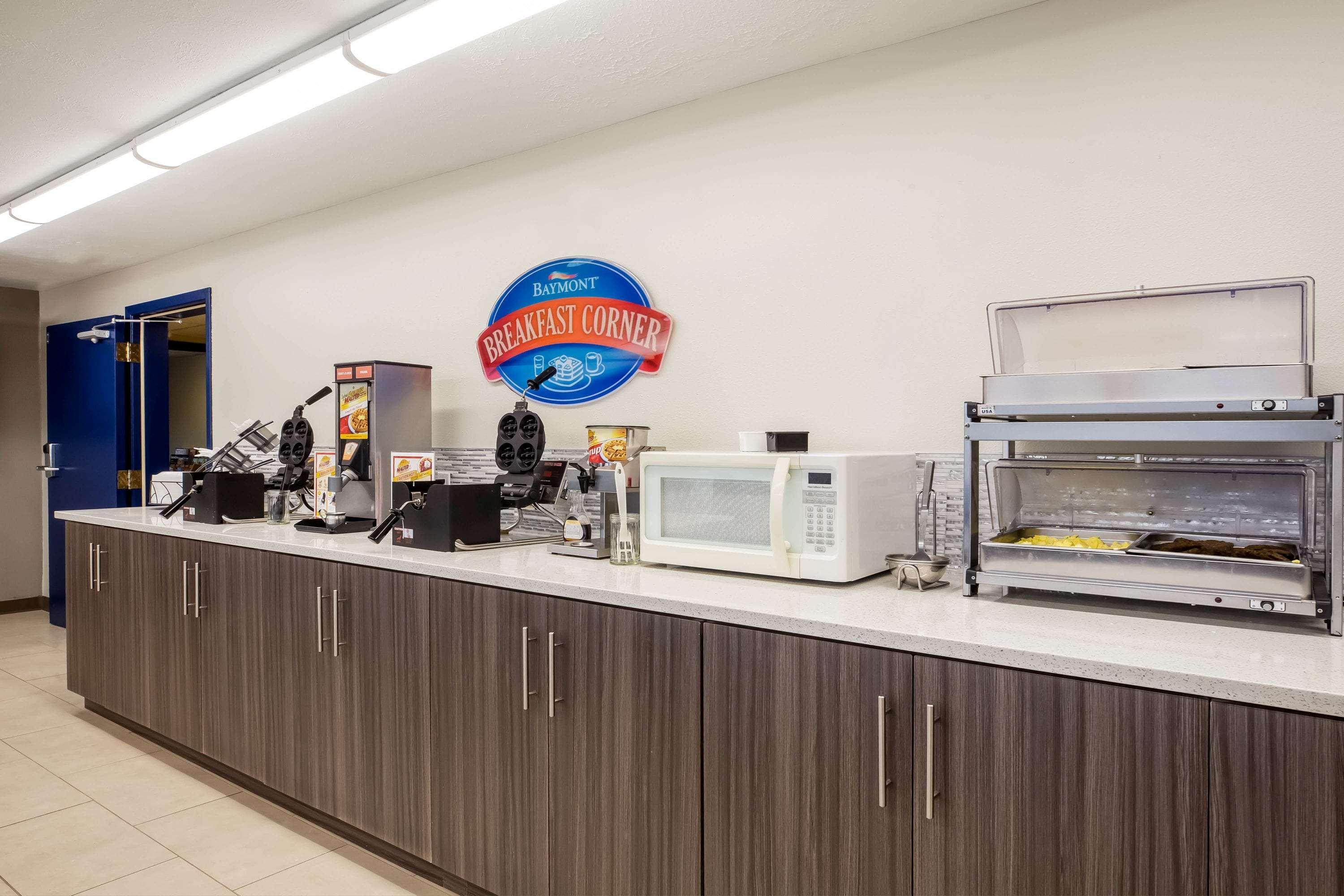 Baymont By Wyndham Tri-Cities/Kennewick Wa Hotel Bagian luar foto